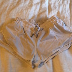 Lululemon Hotty Hot short